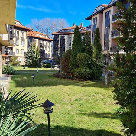 божурленд студио а-4-1 アパート