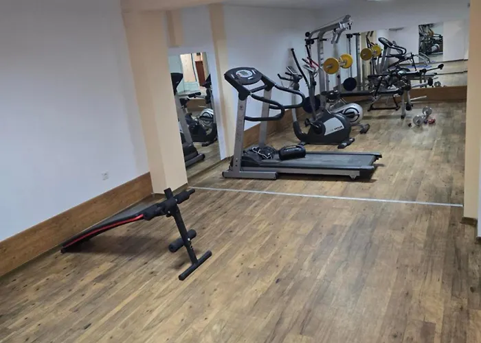 божурленд студио а-4-1 公寓